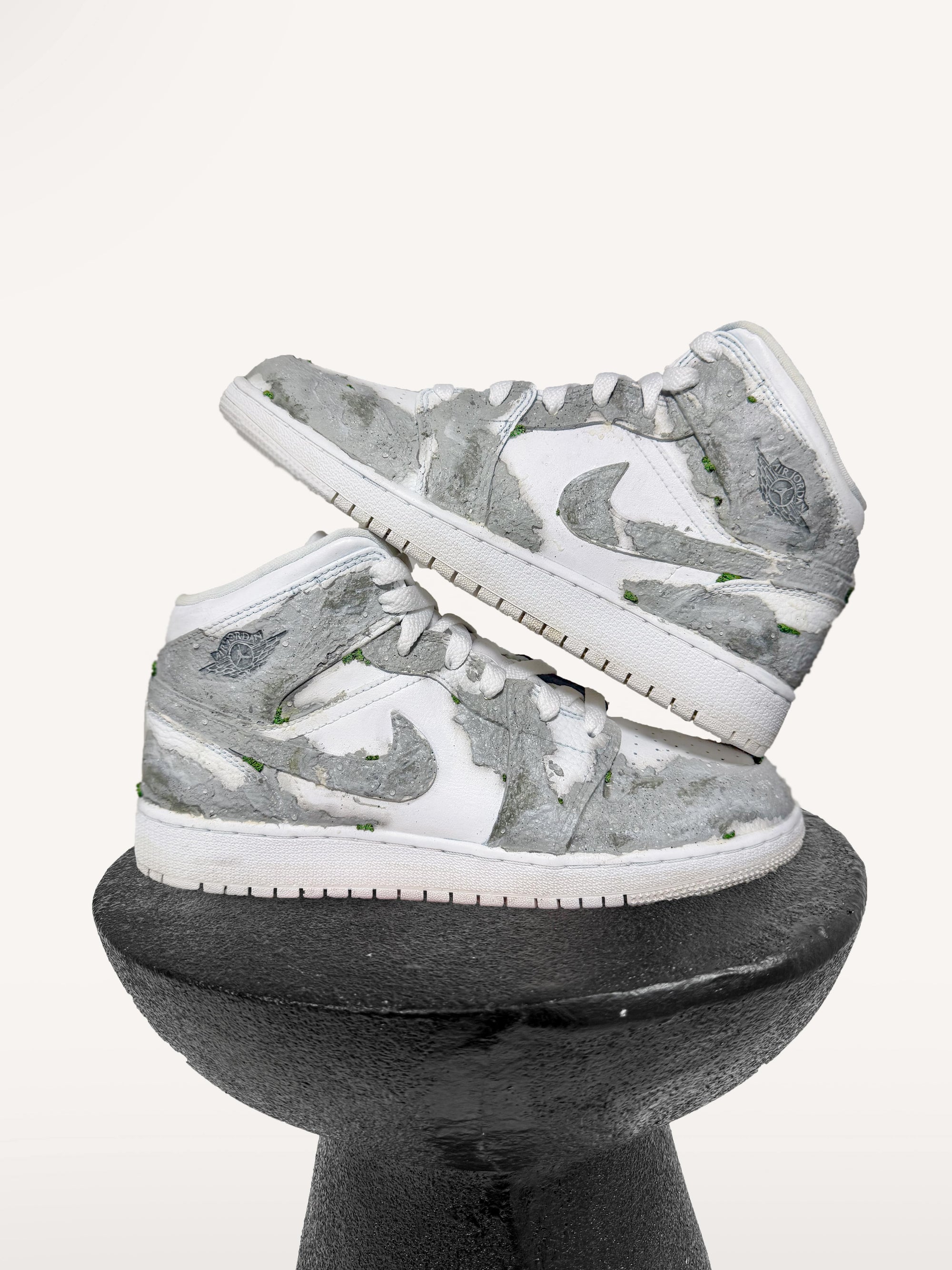 ‘concrete’ jordan 1’s